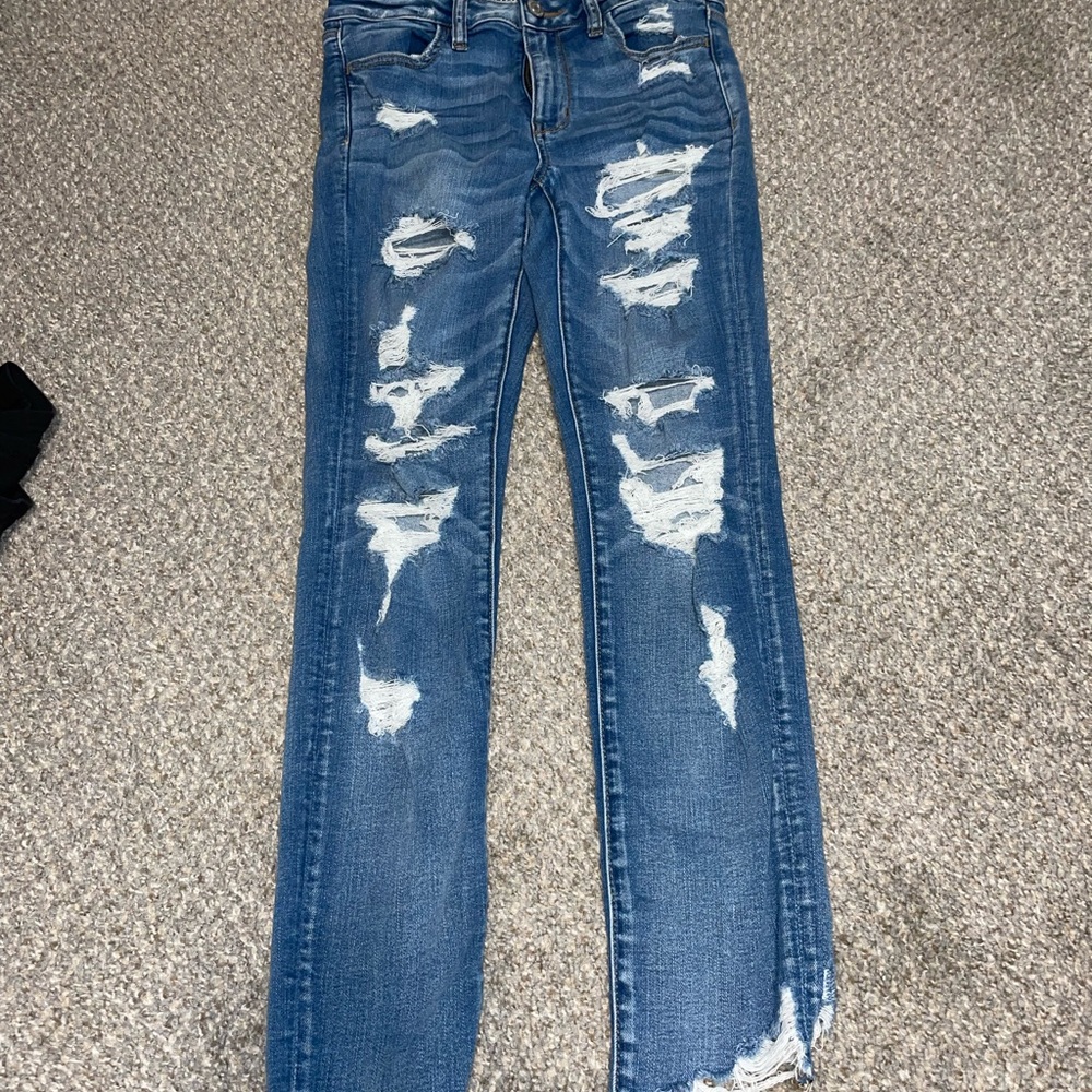 Women’s American Eagle skinny jeans